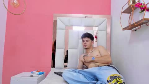 Snapshot of erickandnatasha_ chatting on 02/27/26, 11:21 Erick y Natasha online show from 02/27/26, 11:21