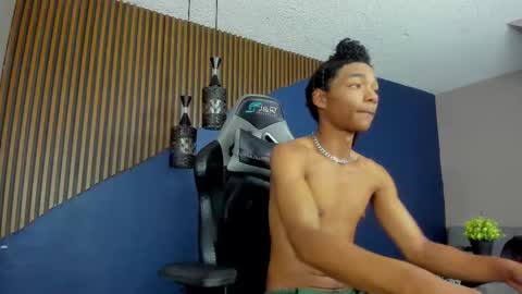 Erick online show from 03/10/25, 04:38