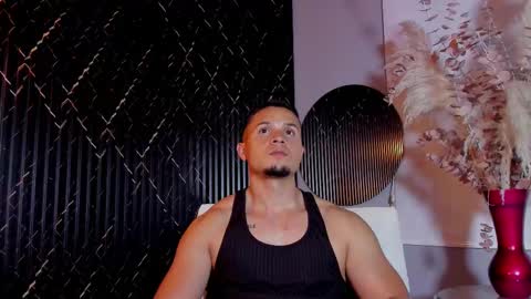 Snapshot of erickdowell chatting on 02/22/25, 05:55 Erick online show from 02/22/25, 05:55