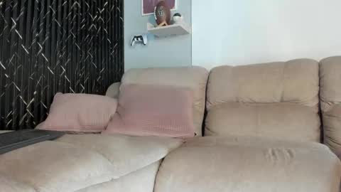 Snapshot of erickdowell chatting on 04/01/26, 01:41 Erick online show from 04/01/26, 01:41