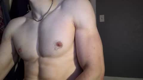 Snapshot of ericmg11 chatting on 11/08/25, 09:35 ericmg11 online show from 11/08/25, 09:35