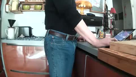 Snapshot of ericstephcam31 chatting on 03/10/25, 12:04 Steph et Eric online show from 03/10/25, 12:04