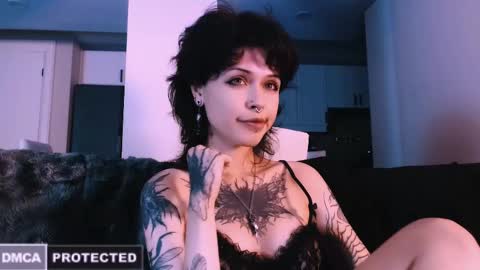 Snapshot of erii_xoxo chatting on 11/23/25, 03:06 Rainbow on your spoon online show from 11/23/25, 03:06