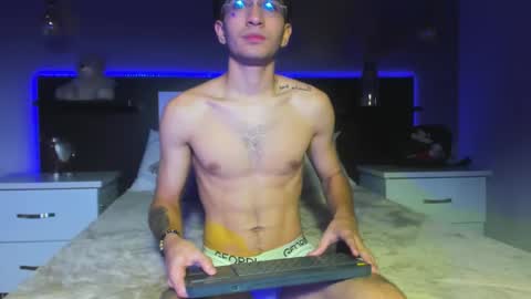 Snapshot of eriikjoness chatting on 09/16/25, 01:12 Eriik Joness online show from 09/16/25, 01:12