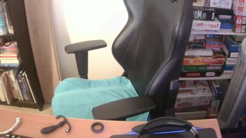 Snapshot of erik_dapper chatting on 03/25/26, 05:41 Erik Dapper online show from 03/25/26, 05:41