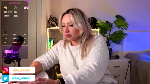 Snapshot of erika_kirman chatting on 02/27/25, 04:10 Erika online show from 02/27/25, 04:10