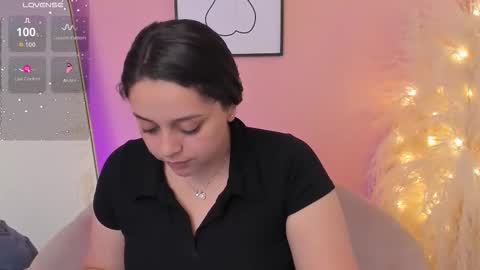 Snapshot of erika_mendez1 chatting on 02/16/26, 06:48 Erika Mendez online show from 02/16/26, 06:48