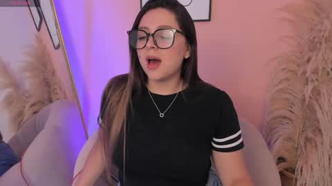 Erika Mendez online show from 04/29/26, 07:53