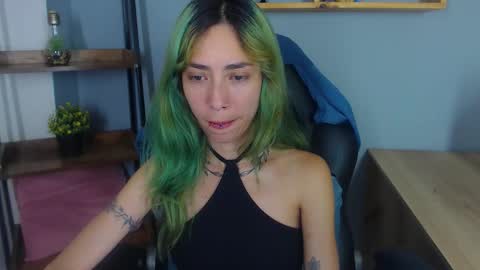 E R I K A - SAGITARIO..... online show from 11/14/25, 12:42