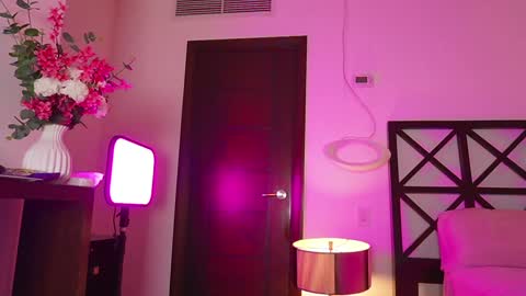 Venus Skye online show from 09/18/25, 08:11