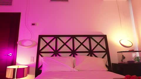 Venus Skye online show from 10/16/25, 08:21