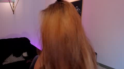 Erika Benz online show from 01/15/25, 12:15