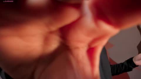 Erika Benz online show from 10/18/25, 01:23