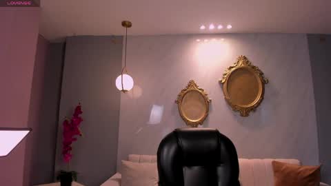 Erika Benz online show from 03/26/26, 12:11