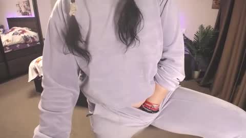 Snapshot of erikagold chatting on 03/03/25, 08:00 ErikaGold online show from 03/03/25, 08:00