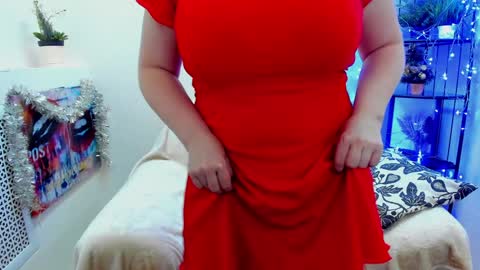 Snapshot of erikalov chatting on 01/04/25, 04:33 Adelina online show from 01/04/25, 04:33