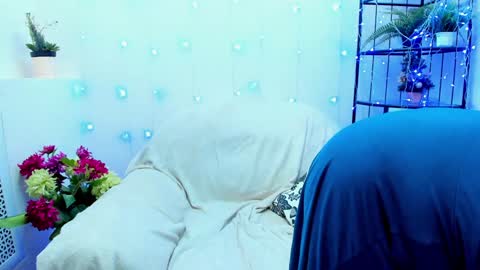 Snapshot of erikalov chatting on 02/08/25, 04:36 Adelina online show from 02/08/25, 04:36