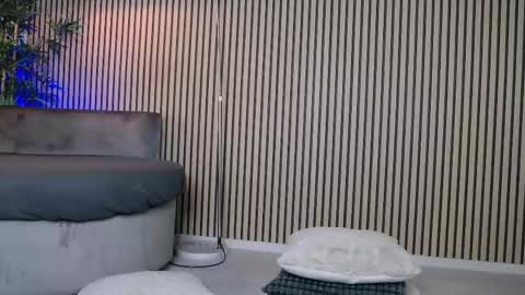 Snapshot of erikarossee chatting on 12/01/25, 06:07 erikarossee online show from 12/01/25, 06:07