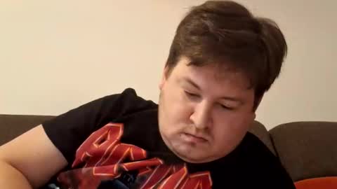 erikstar online show from 12/21/25, 02:46