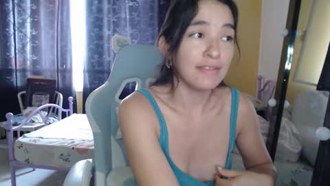 Snapshot of erina_1 chatting on 10/14/25, 05:14 erina_1 online show from 10/14/25, 05:14