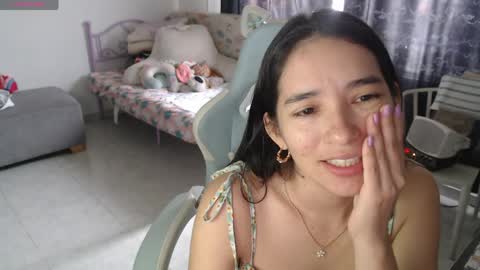 erina_1 online show from 04/25/26, 05:43