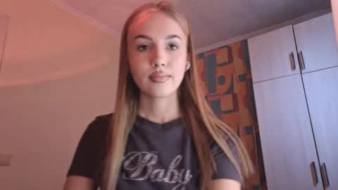Katrin online show from 06/04/26, 03:29