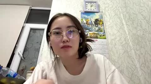 Snapshot of erinnthurmond chatting on 06/15/26, 09:06 Luna online show from 06/15/26, 09:06