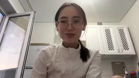 Snapshot of erinnthurmond chatting on 06/22/26, 10:51 Luna online show from 06/22/26, 10:51