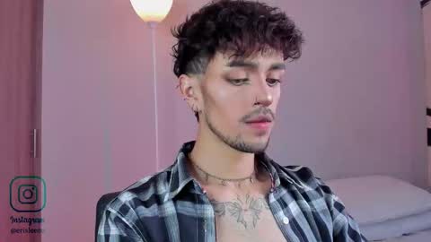 Snapshot of erisleon chatting on 10/31/25, 02:51   online show from 10/31/25, 02:51