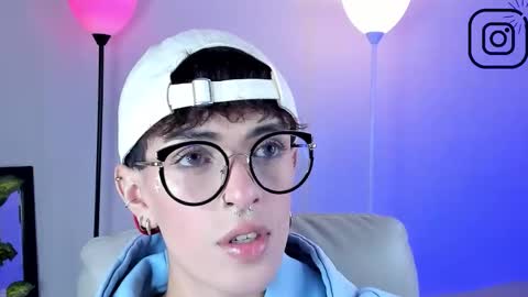   online show from 11/25/25, 11:21