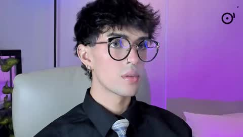   online show from 11/28/25, 12:24