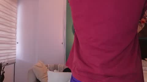 Snapshot of erisleon chatting on 07/23/26, 02:15 online show from 07/23/26, 02:15