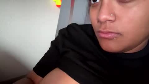 Snapshot of erixopsy chatting on 12/21/25, 03:02 erixopsy online show from 12/21/25, 03:02