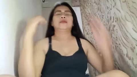 ermajoy online show from 10/31/25, 10:49