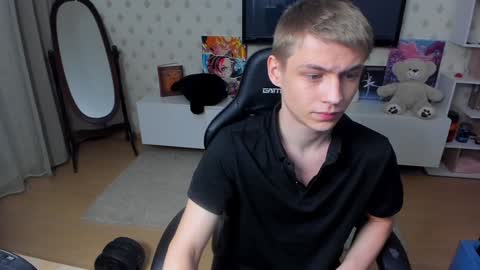 Max online show from 01/28/25, 03:25