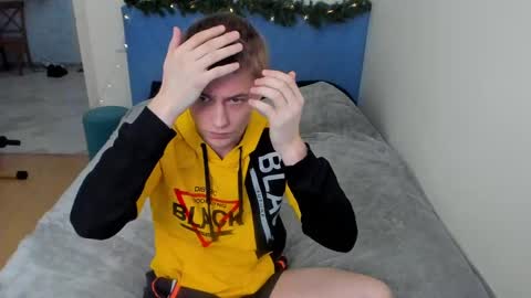 Max online show from 02/02/25, 02:17