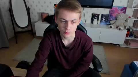 Max online show from 02/06/25, 01:27