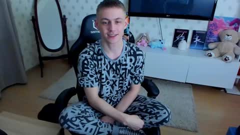 Max online show from 02/09/25, 10:54