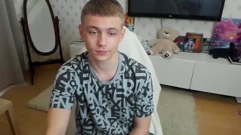 Max online show from 10/24/25, 11:50