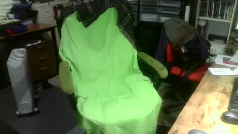 Snapshot of ernello chatting on 10/30/25, 05:09 ernello online show from 10/30/25, 05:09