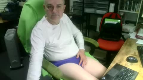 Snapshot of ernello chatting on 11/01/25, 06:21 ernello online show from 11/01/25, 06:21