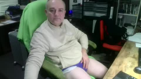 Snapshot of ernello chatting on 11/26/25, 05:19 ernello online show from 11/26/25, 05:19