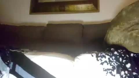 Hmmmhmmmm online show from 01/10/25, 07:25