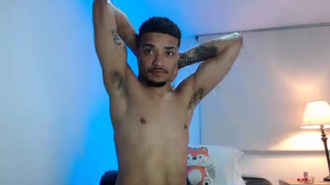 Snapshot of eros_chipre chatting on 10/26/25, 04:51 Eros online show from 10/26/25, 04:51