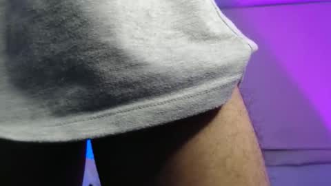 Snapshot of eros_chipre chatting on 10/31/25, 04:24 Eros online show from 10/31/25, 04:24