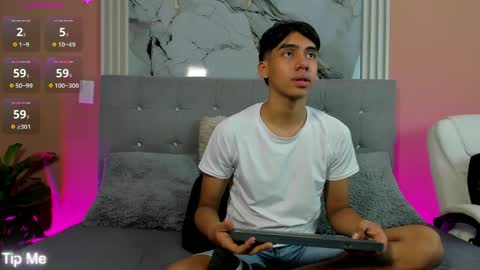 Eros Lux1 online show from 05/15/26, 01:07