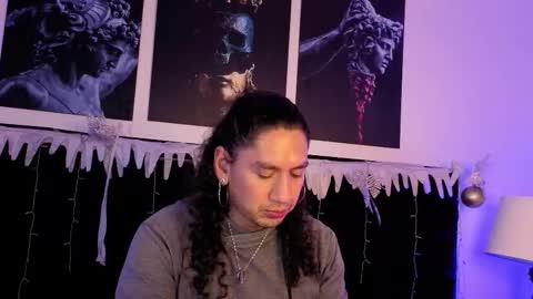 Snapshot of erosandvenus_ chatting on 12/19/25, 08:05 eros y venus online show from 12/19/25, 08:05