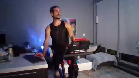 Snapshot of eroscharm chatting on 11/10/25, 06:12 eroscharm online show from 11/10/25, 06:12