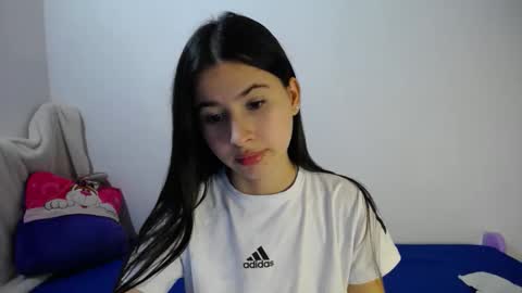 Snapshot of erosgirls_ chatting on 11/29/25, 11:08 erosgirls_ online show from 11/29/25, 11:08