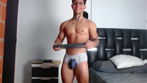 Eros online show from 11/22/25, 01:48